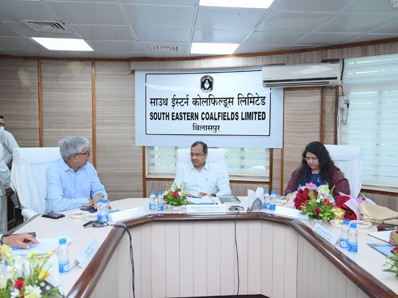 Indian-GRAPEVINE-cil-chairman-pramod-agarwal-chaired-a-review-meeting-of-secl