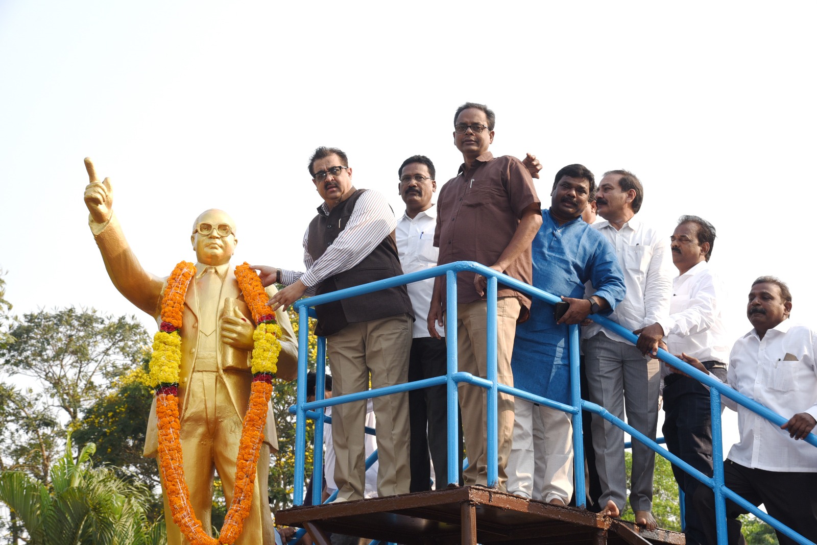 Indian-GRAPEVINE-rich-homage-paid-to-dr-br-ambedkar-on-his-132nd-birthday-at-rinl