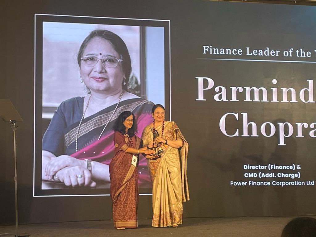 Indian-GRAPEVINE-parminder-chopra-director-finance--cmd-addl-charge-pfc-received-the-prestigious-finance-leader-of-th
