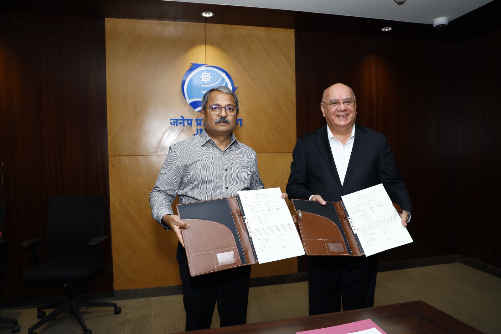 Project-Your-State-jnpa-signs-an-mou-with-terminal-investment-limited-srl-for-the-vadhvan-port-project-ltd-