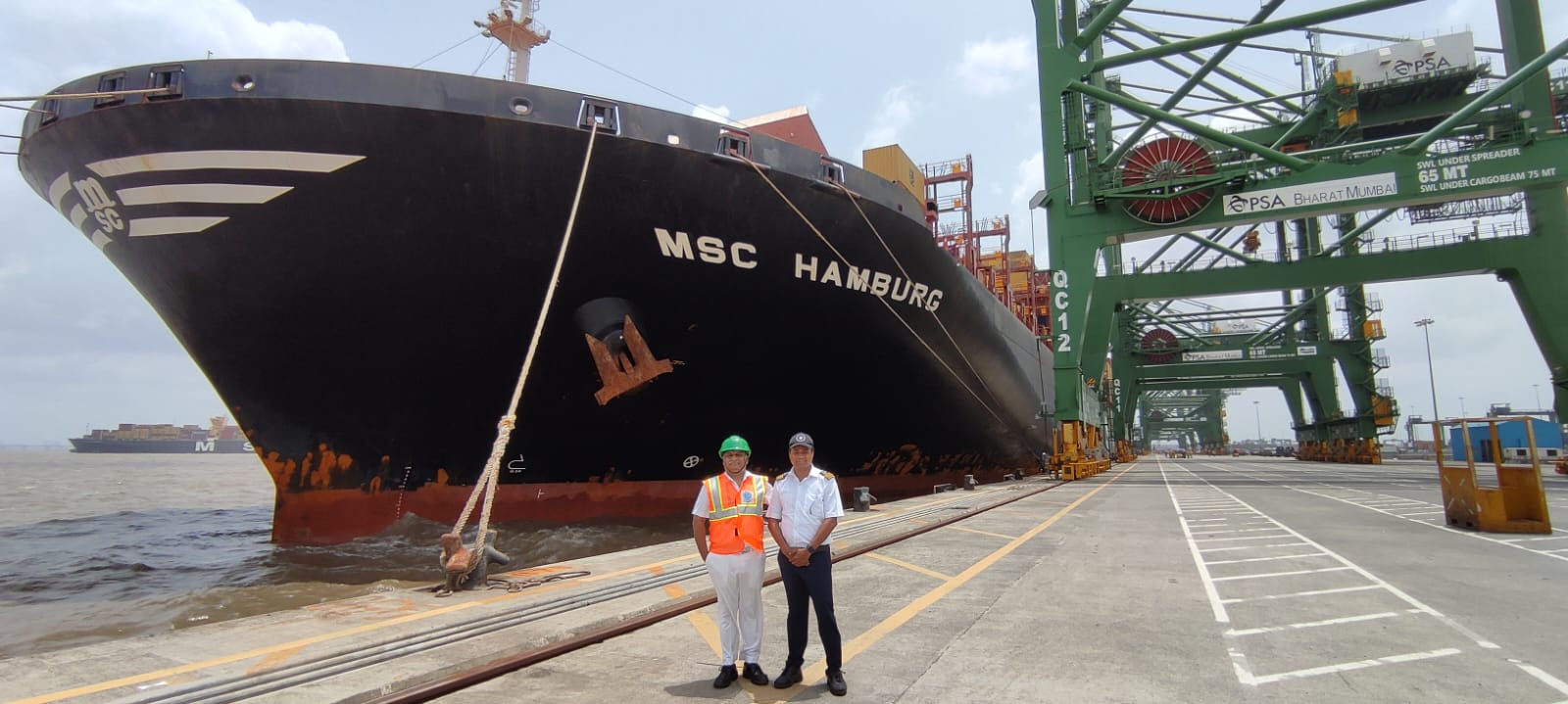 Indian-GRAPEVINE-msc-hamburg-completes-safe-journey-to-jnpa-terminal