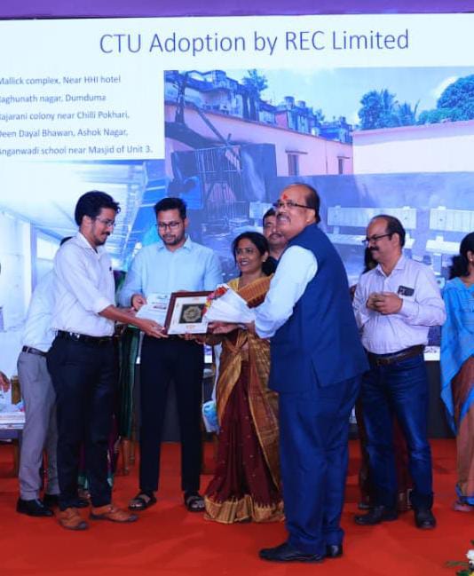 Indian-GRAPEVINE-rec-ro-bhubaneswar-felicitated-by-bhubaneswar-municipal-corporation-on-swachh-bharat-divas