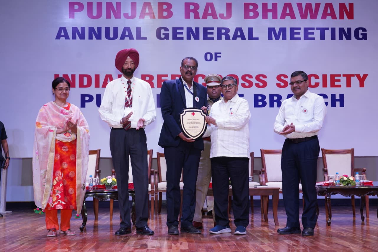 Indian-GRAPEVINE--indian-red-cross-society-felicitates-rec-foundation-with-csr-award-of-appreciation