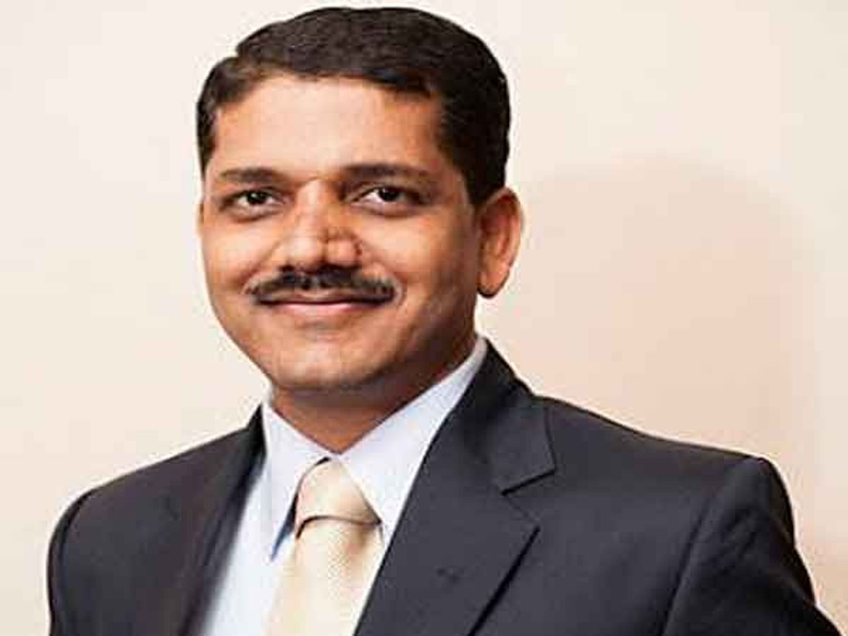 Indian-GRAPEVINE-dr-shrikar-pardeshi-appointed-as-secretary-to-dy-cm-maharashtra