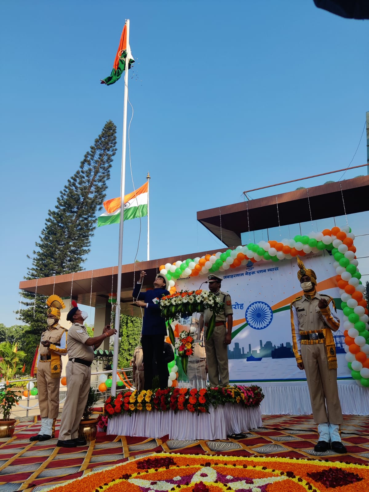 Project-Your-State-73-rd-republic-day-celebrated-at-jnpt-with-azadi-ka-amrit-mahotsav-at-the-core