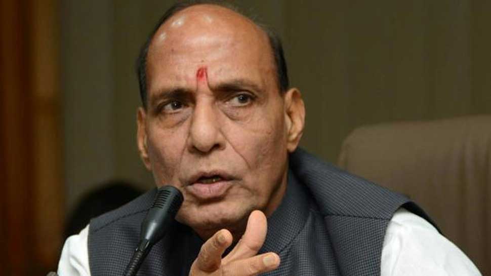 Indian-GRAPEVINE-rajnath-singh-felicitates-ncc-team-comprising-five-girls--five-boys-for-scaling-the-worlds-highest-p
