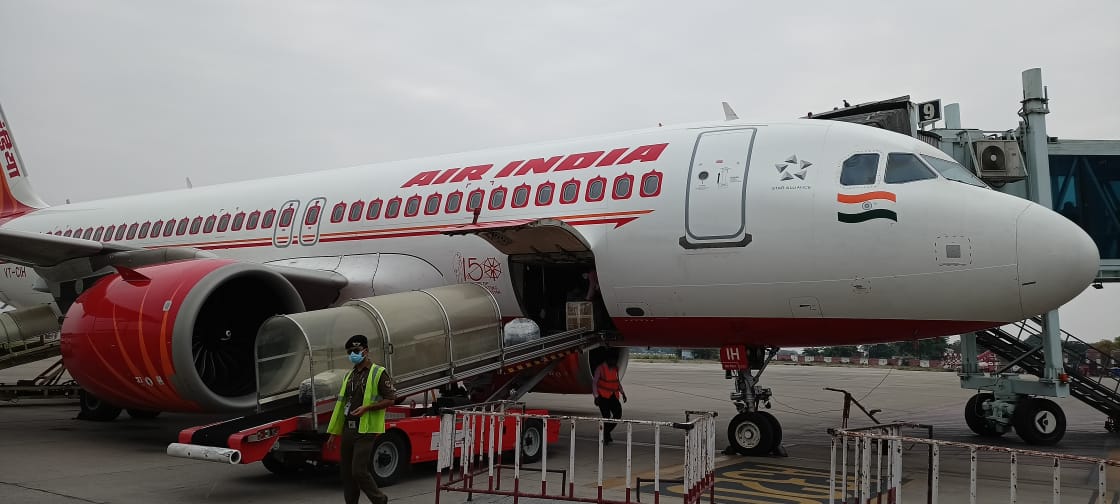 Project-Your-State-transporting-hope-delivery-of-medical-cargo-continues-uninterrupted-from-varanasi-airport