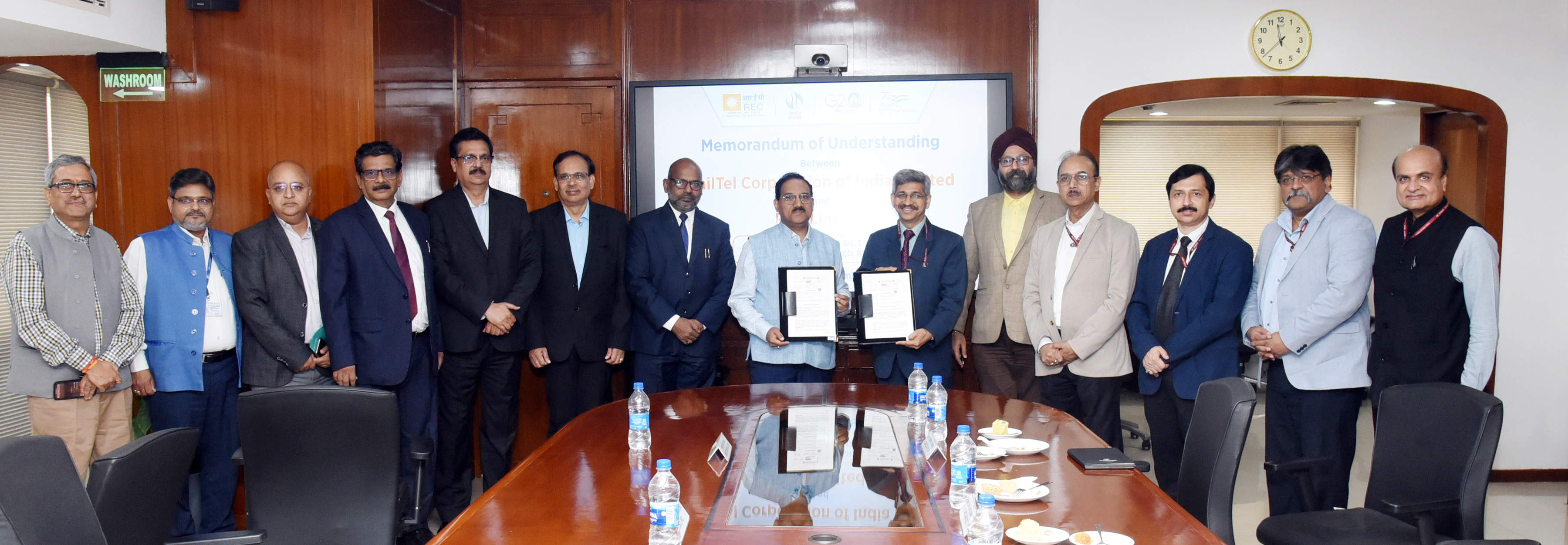 Project-Your-State-rec-signs-mou-with-railtel-to-finance-infrastructure-projects-in-telecom-it-and-railway-signalling