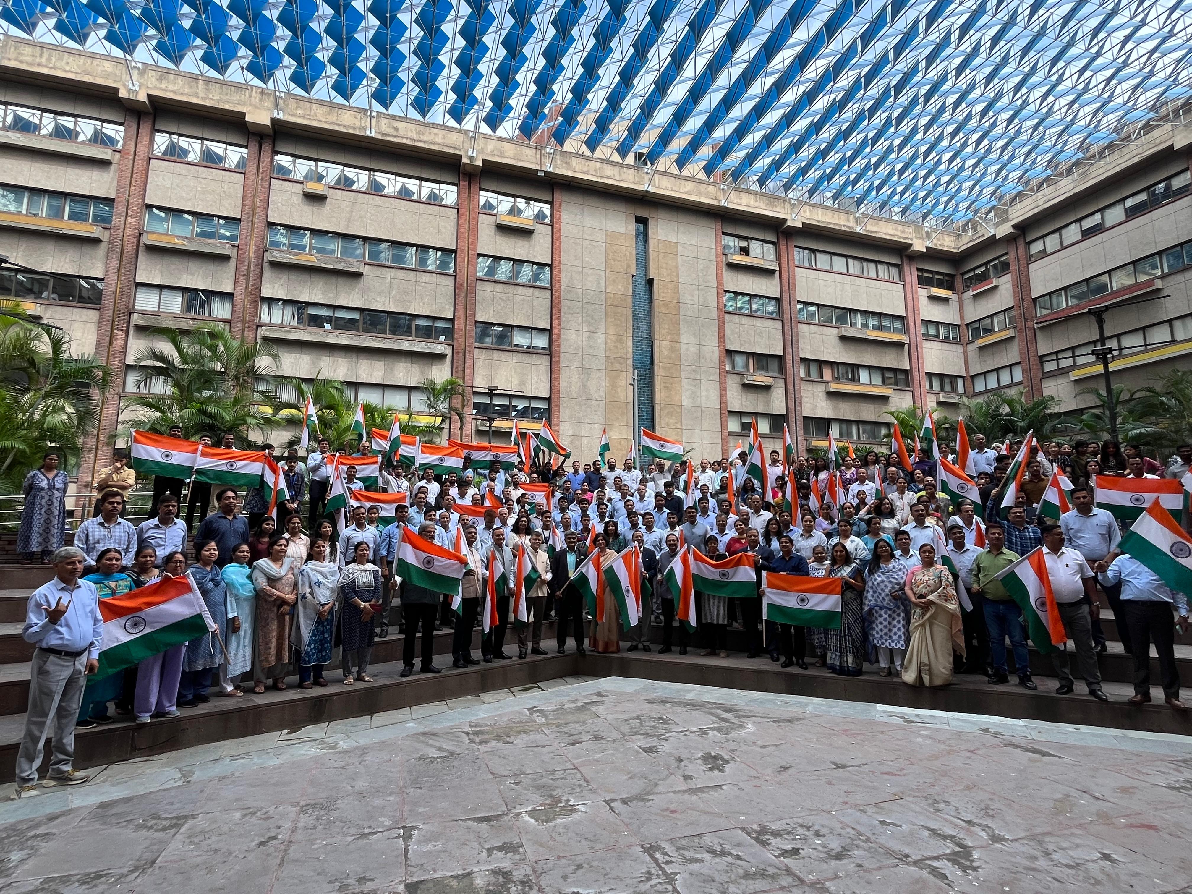 Indian-GRAPEVINE-hudco-celebrates-har-ghar-tiranga-with-enthusiasm-festivities-and-patriotic-fervour