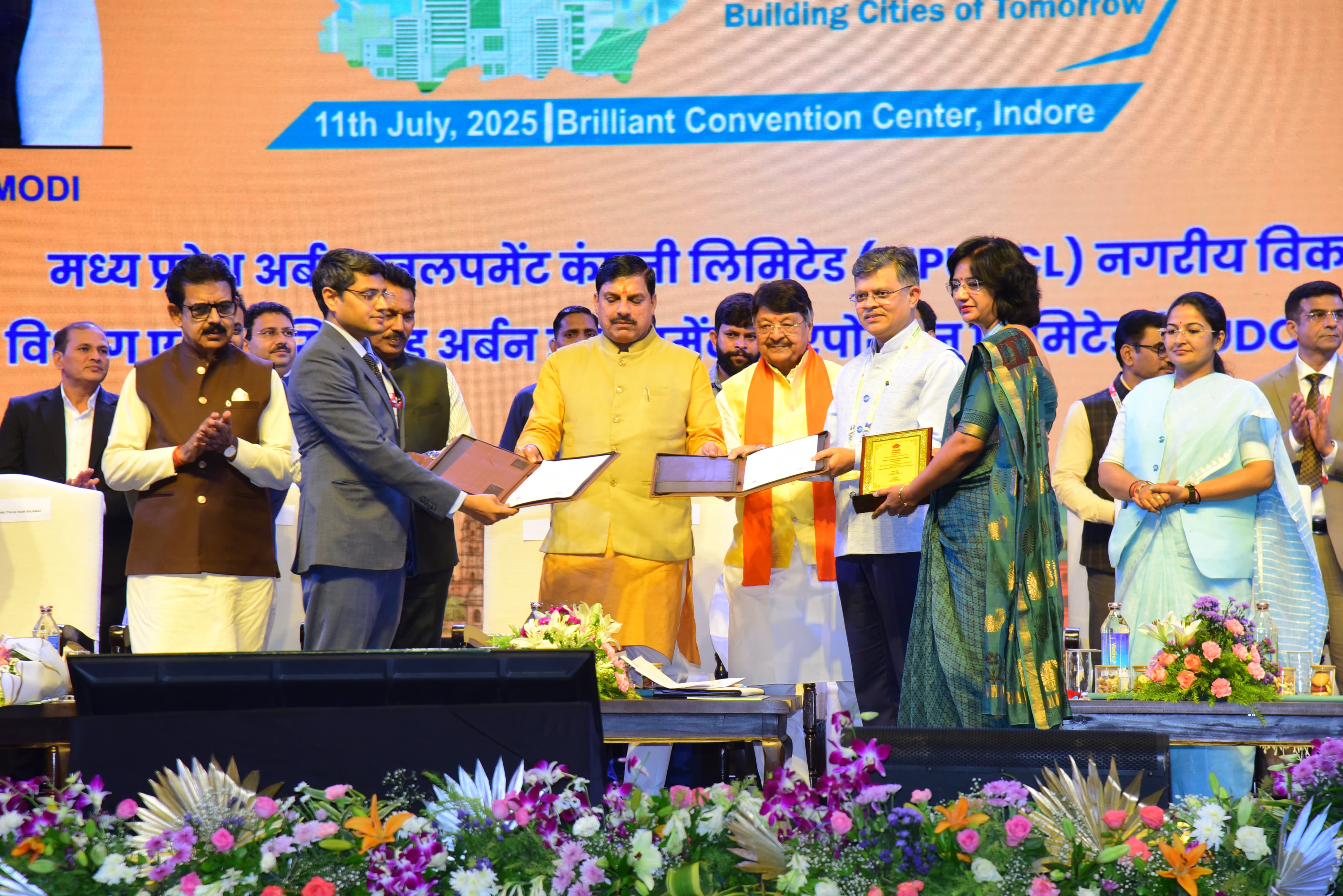 Indian-GRAPEVINE-hudco-partners-with-government-of-madhya-pradesh--at-mp-growth-conclave-2025