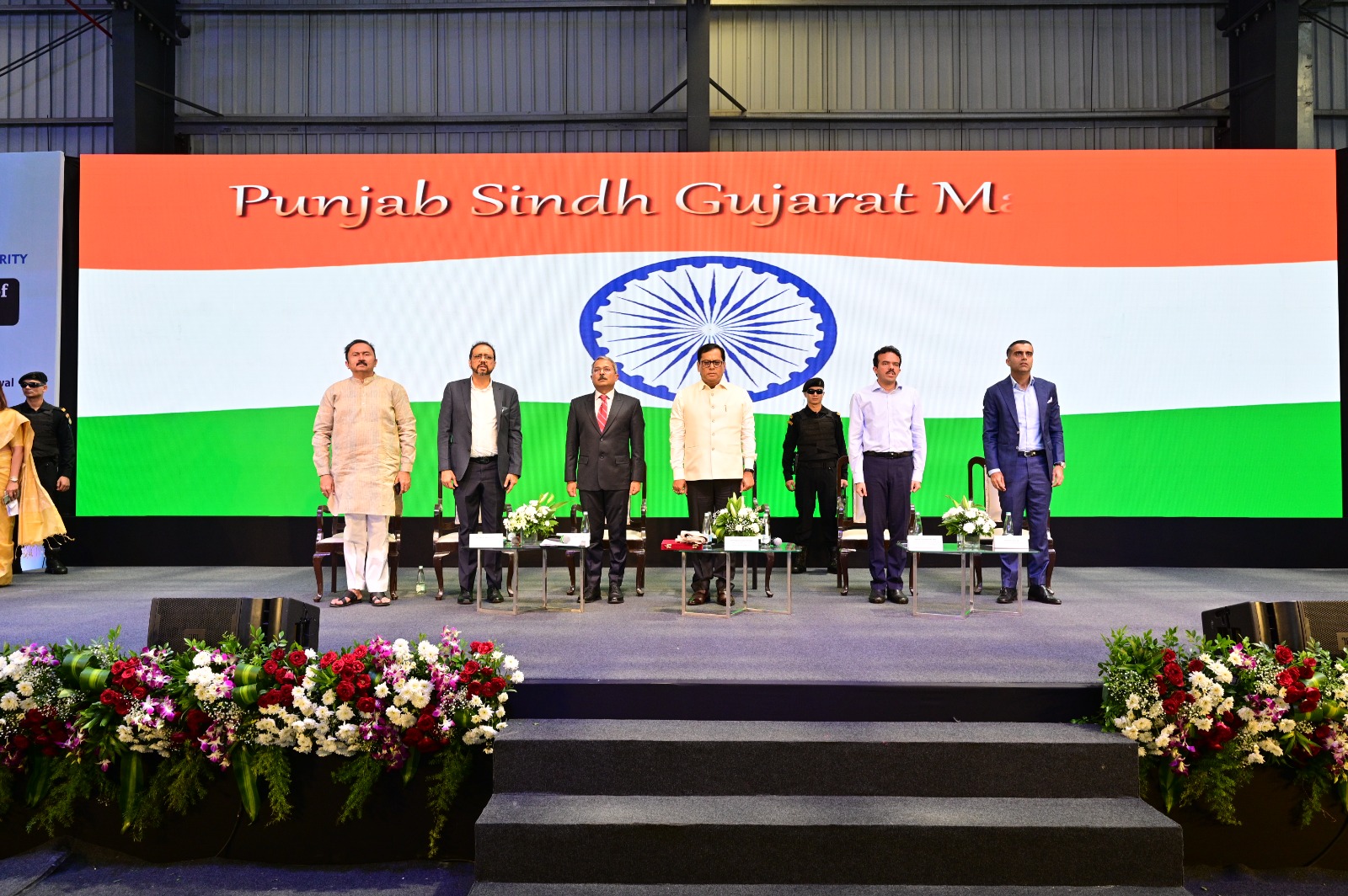 Indian-GRAPEVINE-indias-first-fleet-of-ev-trucks-with-swappable-batteries-flagged-off-at-jnpa-by-sarbananda-sonowal