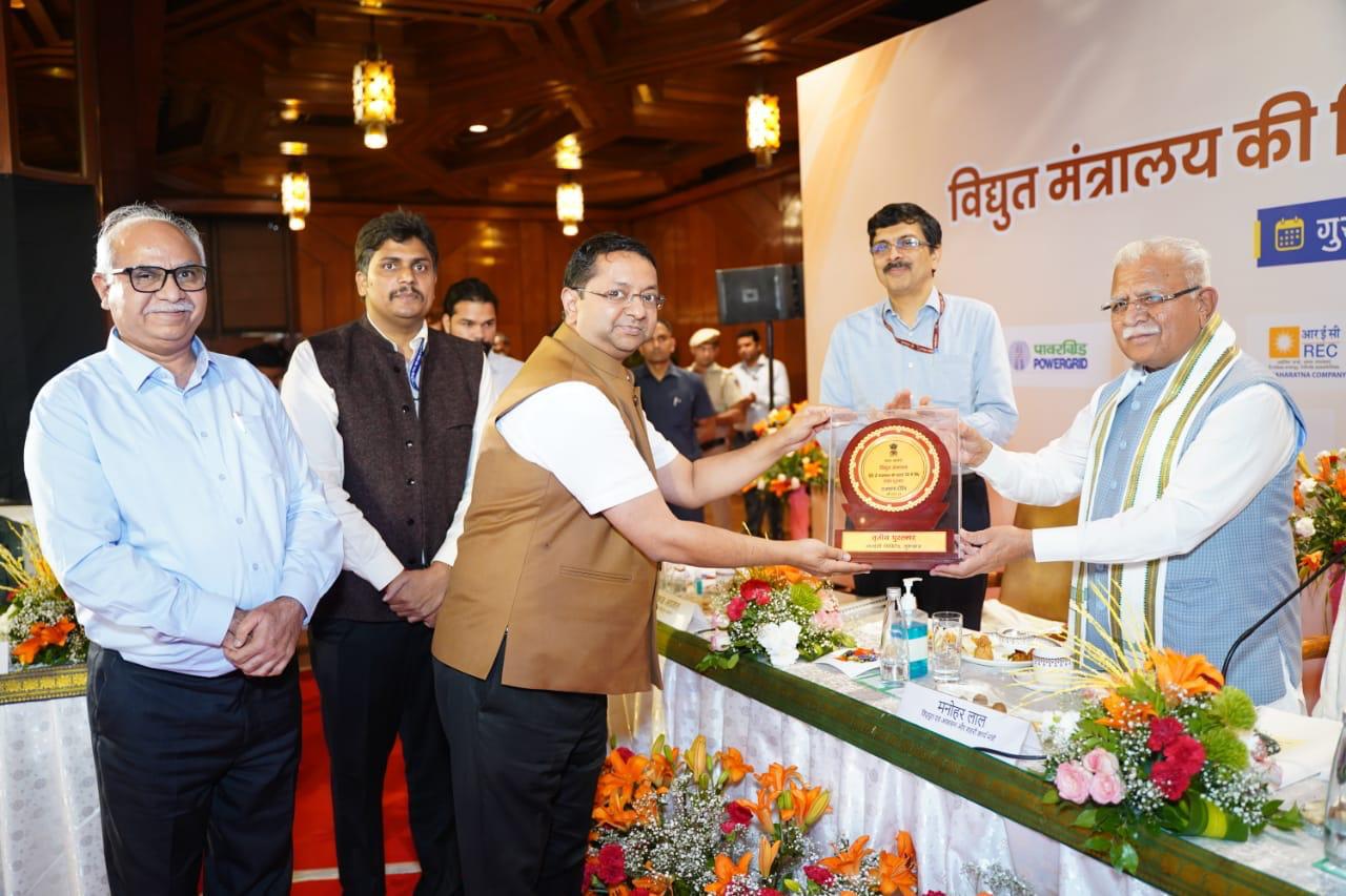 Indian-GRAPEVINE-rec-receives-rajbhasha-deepti-award-from-ministry-of-power