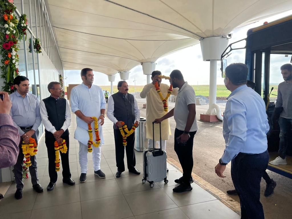 Indian-GRAPEVINE-flights-operations-commenced-from-rajkot-international-airport-in-gujarat
