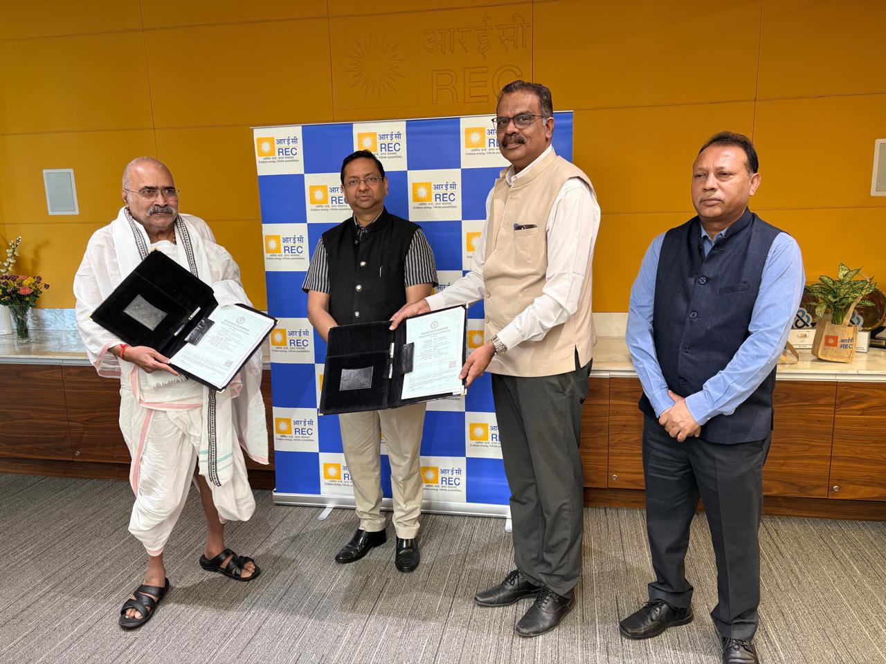 Indian-GRAPEVINE-rec-foundation-commits-168-crore-under-csr-to-deploy-3-mobile-medical-units-in-jharkhand