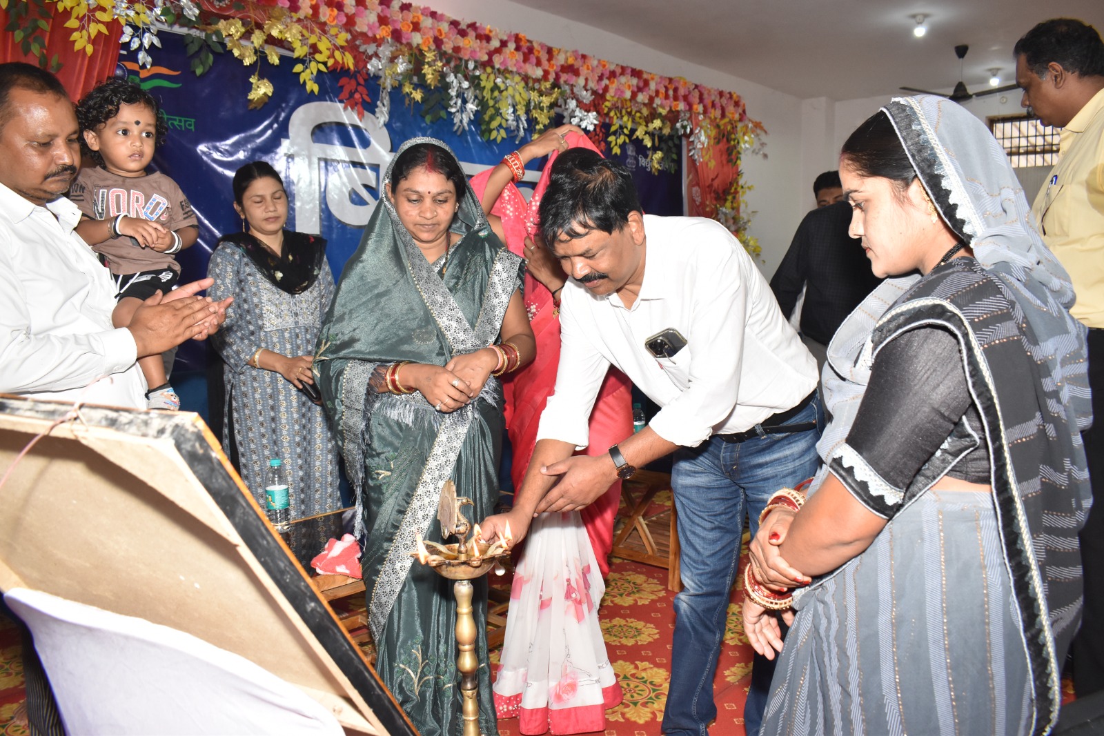 Project-Your-State-bijli-utsav-organized-by-rec-in-chhattisgarh-as-a-part-of-azadi-ka-amrit-mahotsav