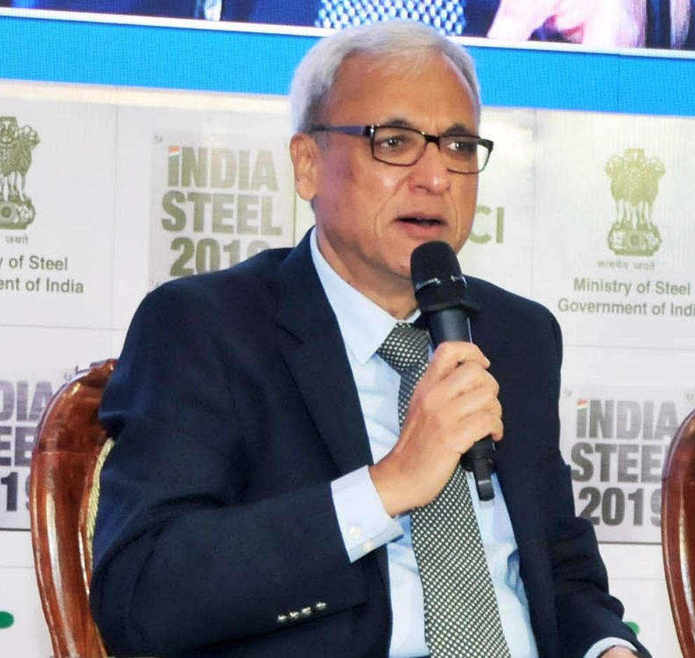 Indian-GRAPEVINE-gujarat-cs-recieves-a-half-yearly-term-extension