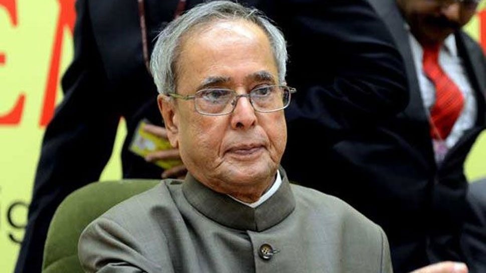 Indian-GRAPEVINE-pranab-mukherjee-continues-to-be-on-ventilator-support