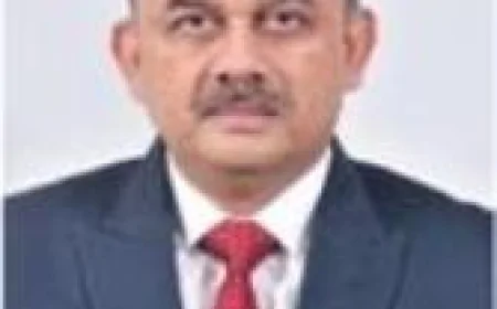 Atanu Chakraborty Steps Down as HDFC Bank Chairman