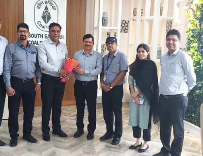 Newly Elected CMOAI SECL Branch Office-Bearers Call on CMD Harish Duhan